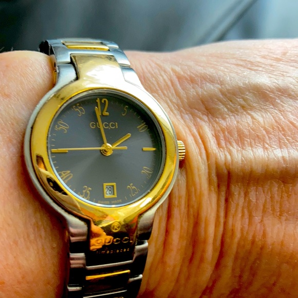 Gucci watch